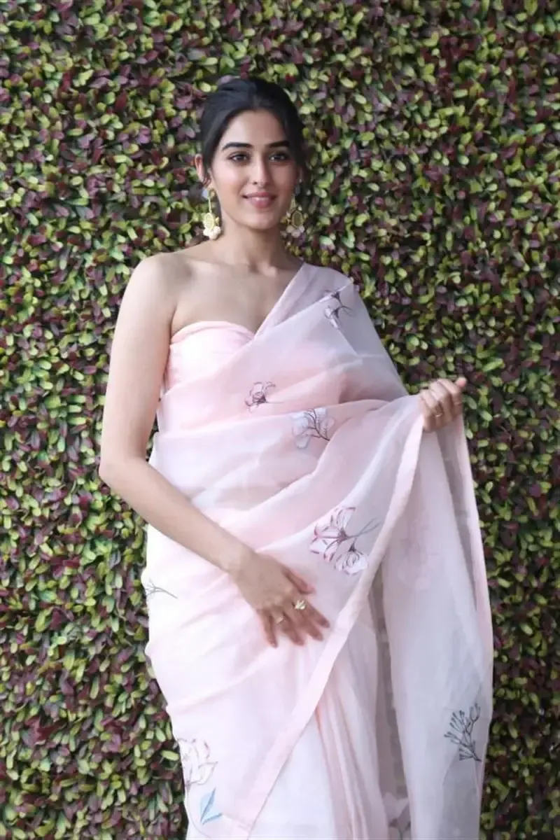 Sakshi Vaidya in Pink Saree at Gandeevadhari Arjuna Movie Interview